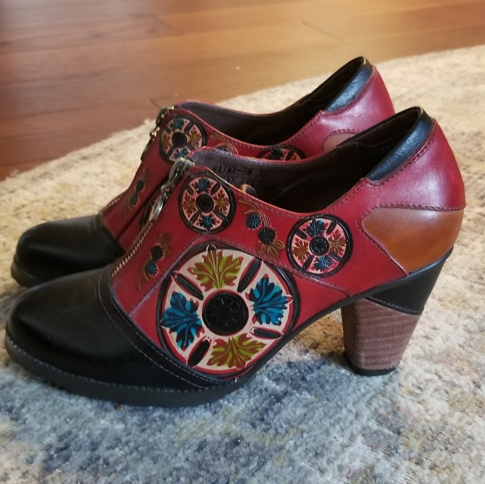 L'Artiste Leather Raina Spring Step Ankle Boot
